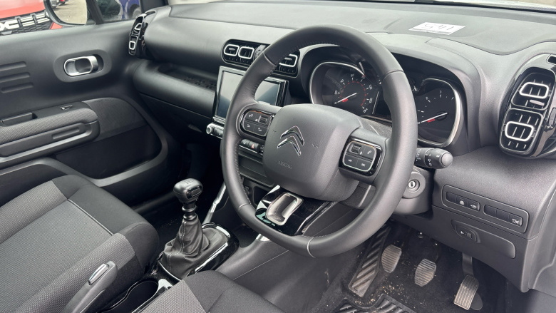 Citroen C3 Aircross 1.2 PureTech 110 Plus 5dr Petrol Hatchback